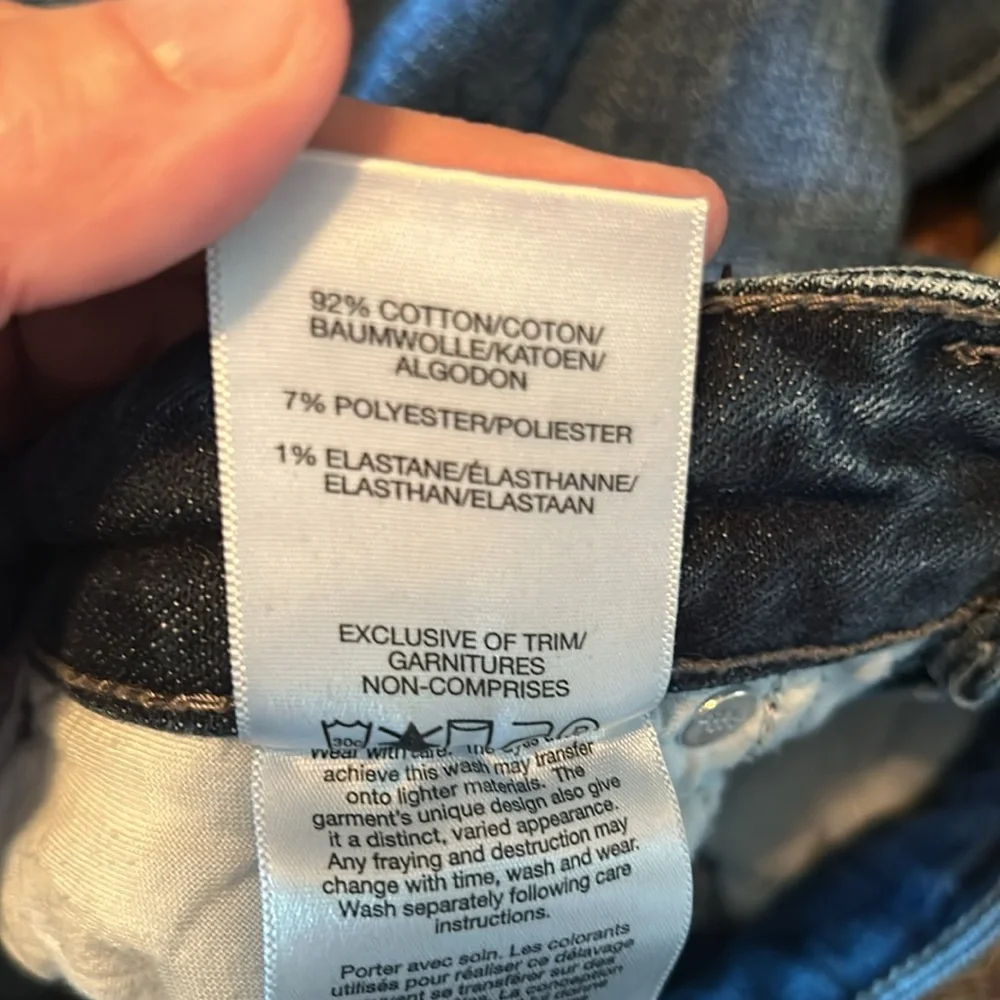Silver Jeans Sulki Capri - Picture 11 of 12